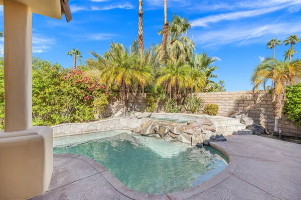 $1,350,000 | 1681 Ponderosa Way, Palm Springs, CA 92264