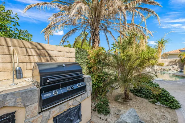 $1,350,000 | 1681 Ponderosa Way, Palm Springs, CA 92264
