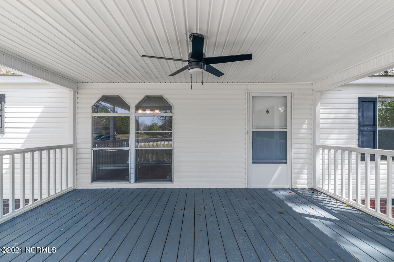 1119 CCC Road Sneads Ferry, NC 28460 - Photo 6 of 43 6