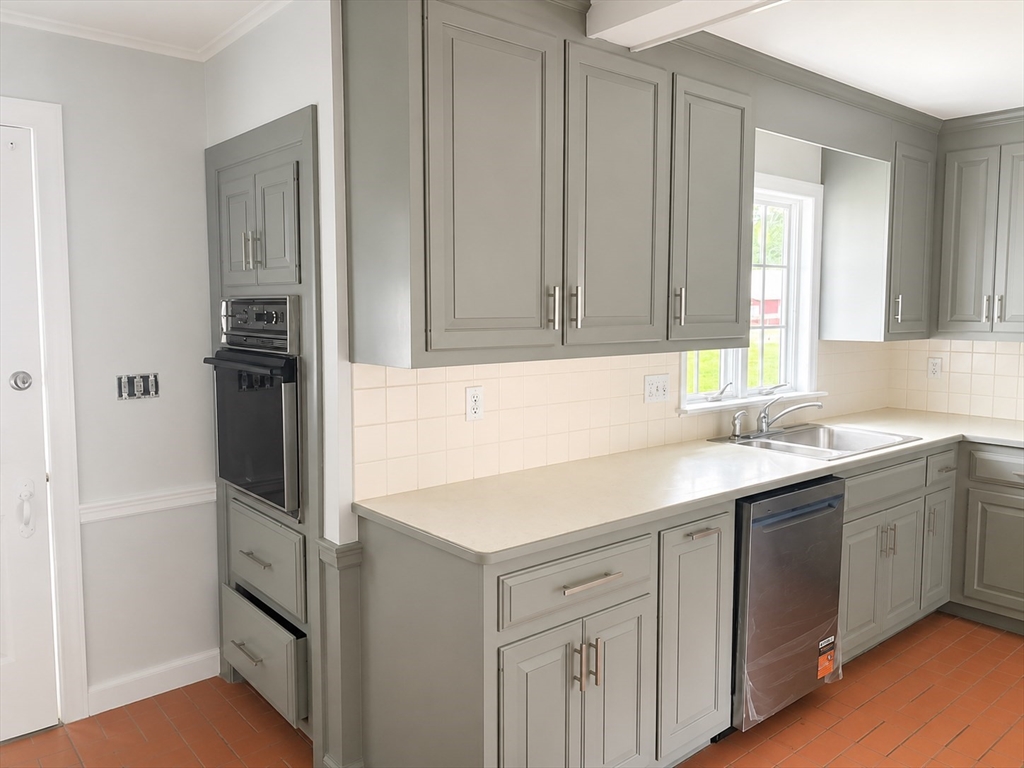 343 Bay Road Sharon, MA 02067 - Photo 5 of 22