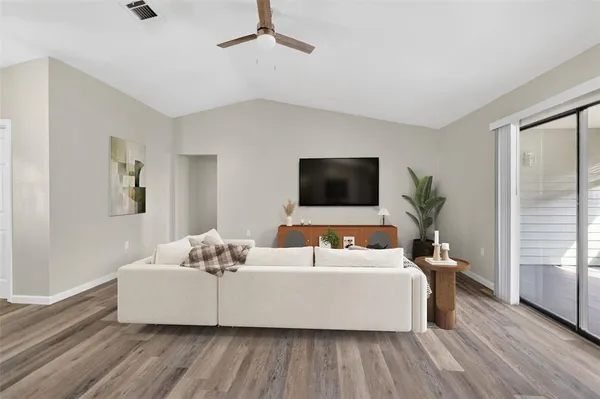 $439,999 | 1120 Gardner Street, Mount Dora, FL 32757