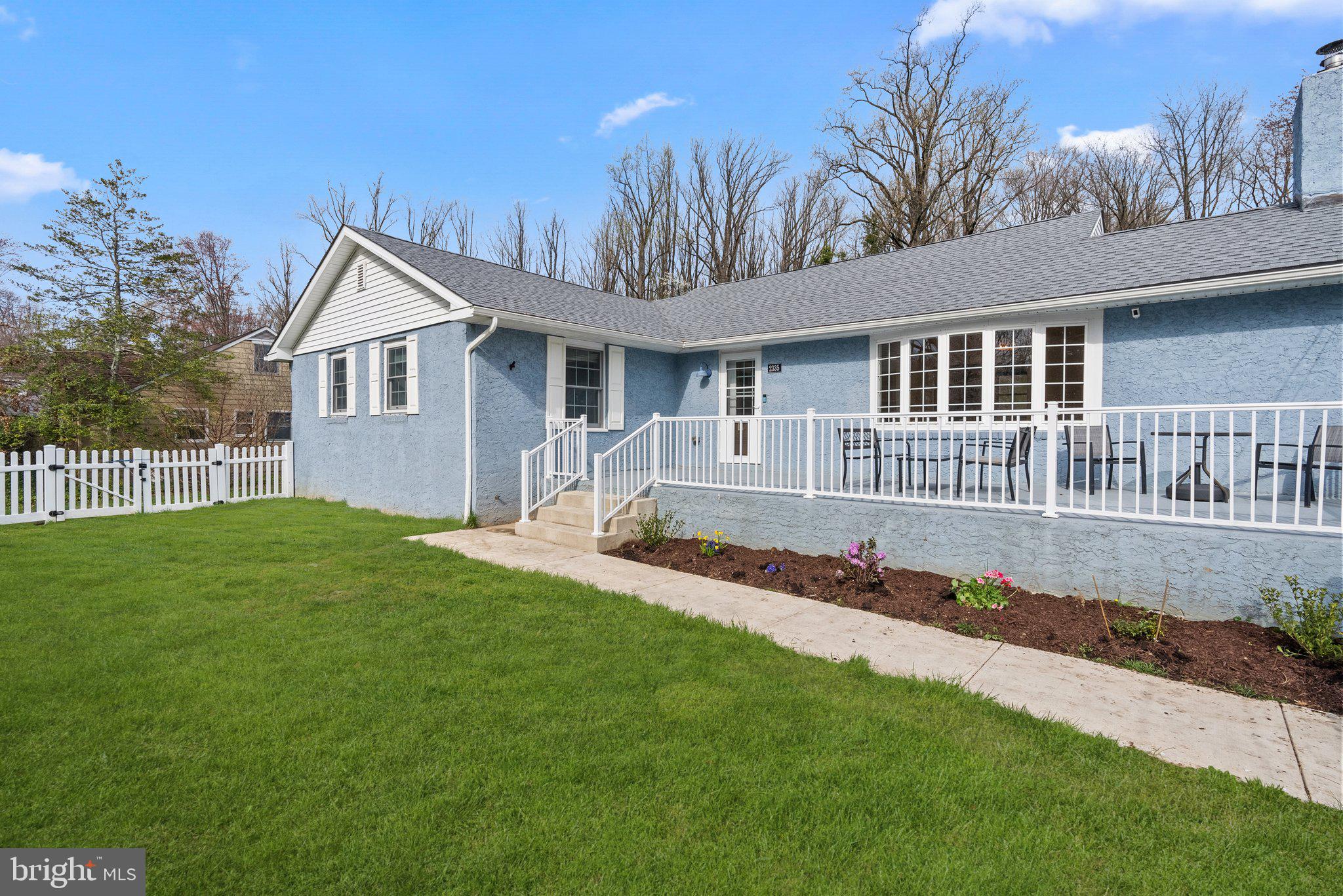 2335 Terwood Road Huntingdon Valley, PA 19006 - Photo 3 of 45 Gallery Image 3