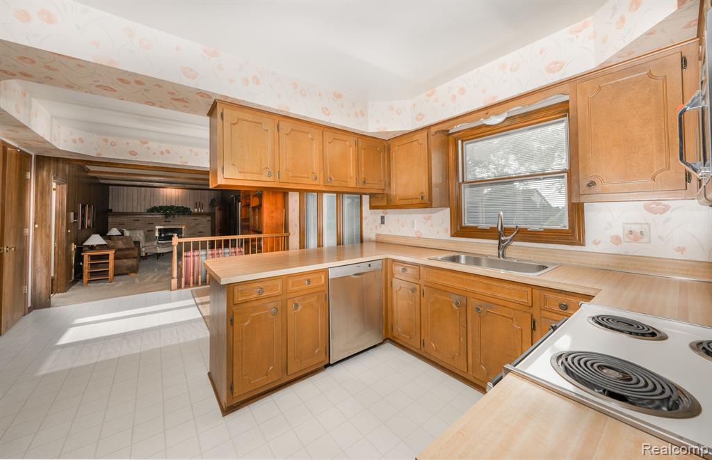 958 Langley Road Rochester Hills, MI 48309 - Photo 18 of 29