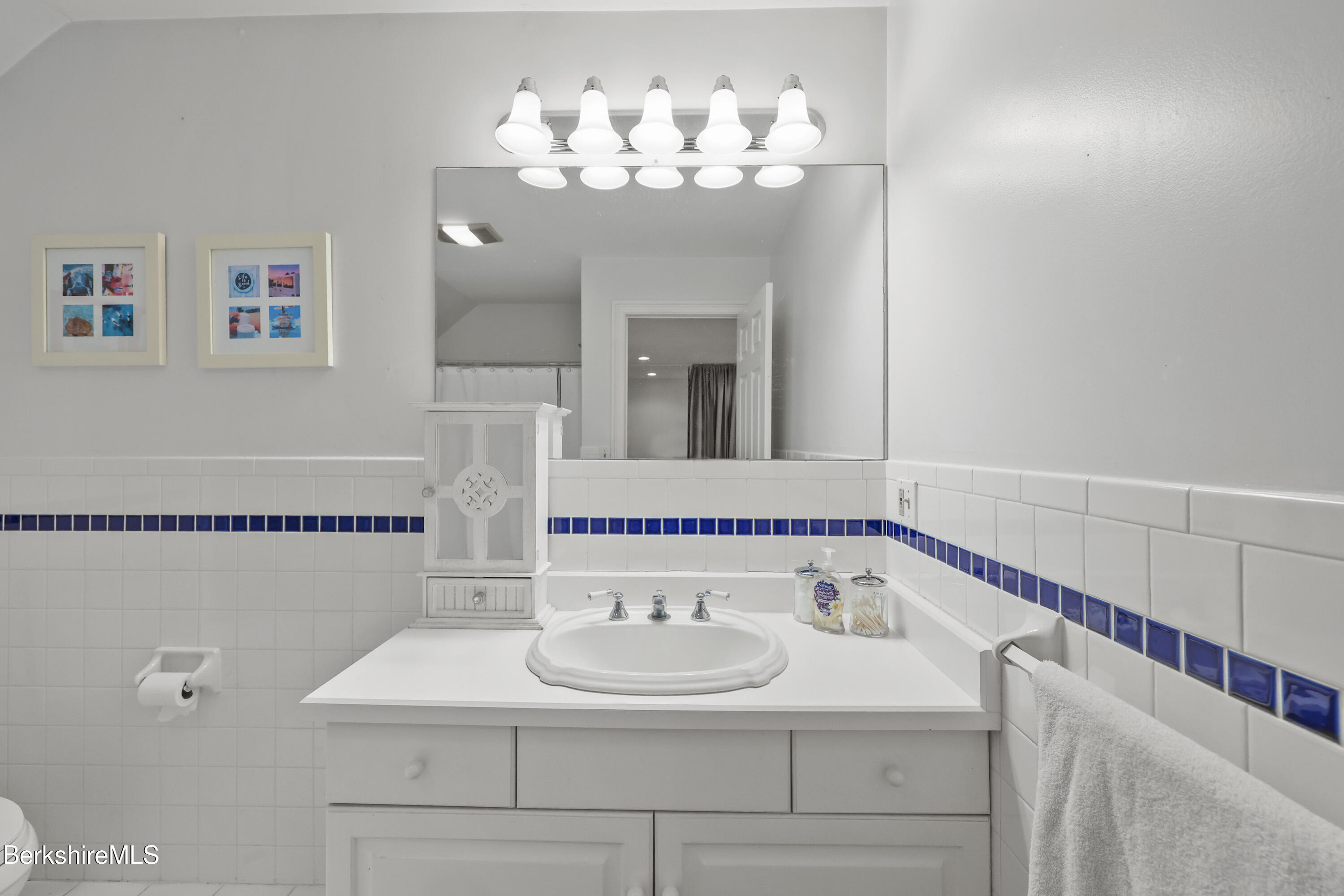 905 W Road Sheffield, MA 01230 - Photo 38 of 60 265 Second Floor Bathroom Two