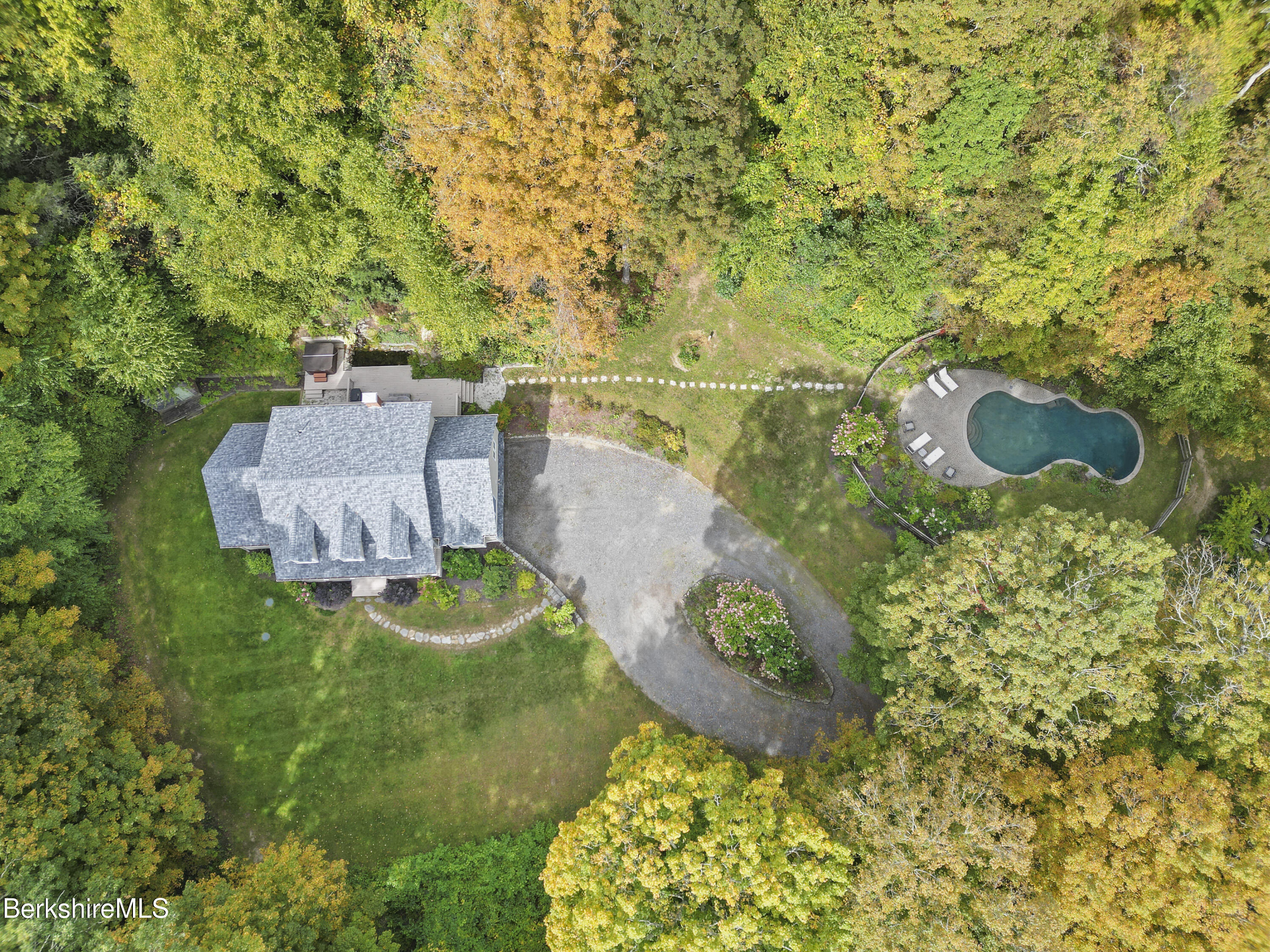 905 W Road Sheffield, MA 01230 - Photo 57 of 60 915 Aerial View