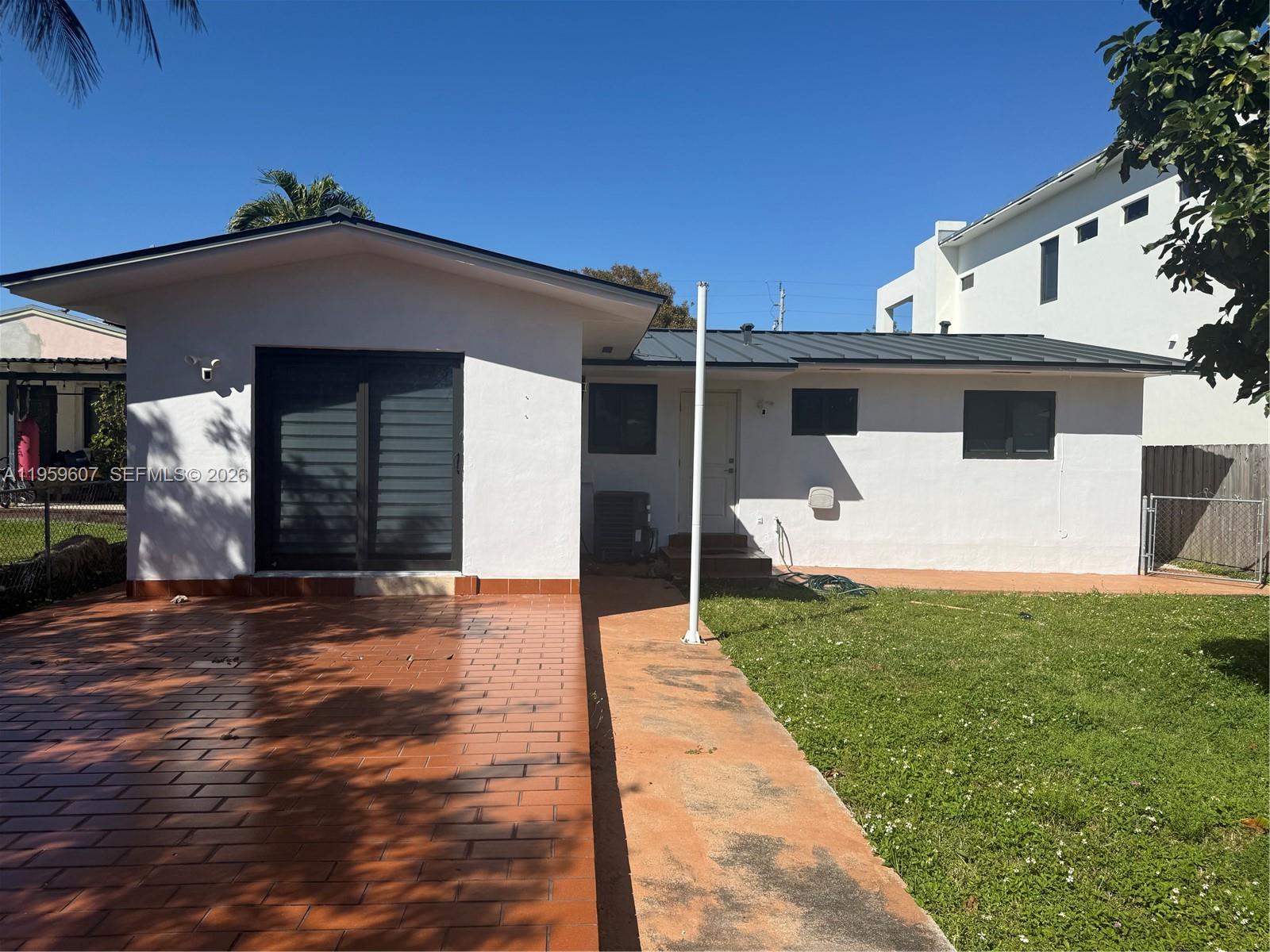 3050 Southwest 26th Street Miami, FL 33133 - Photo 2 of 13