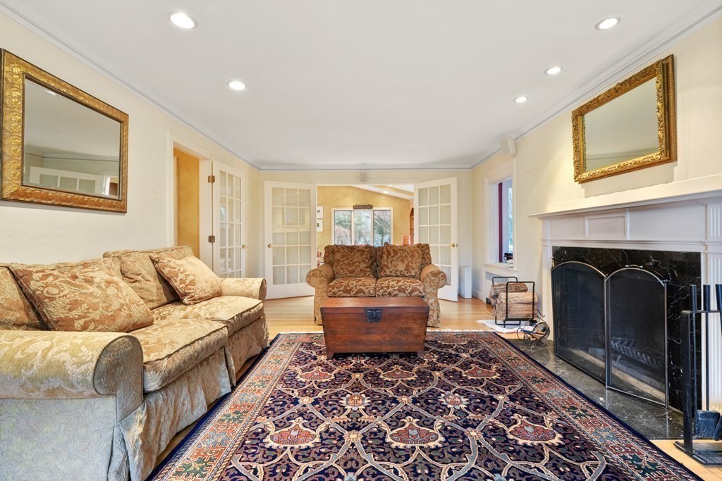 51 Fairlee Road Newton, MA 02468 - Photo 11 of 36