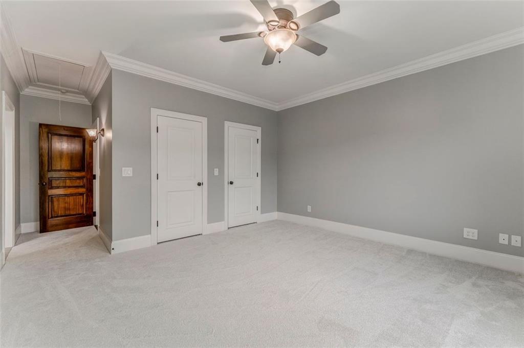 311 Langston Road Southeast Calhoun, GA 30701 - Photo 14 of 100 a view of an empty room and closet area