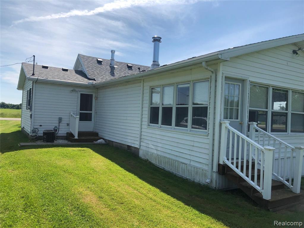 3663 Kilgore Road Avoca, MI 48006 - Photo 5 of 57