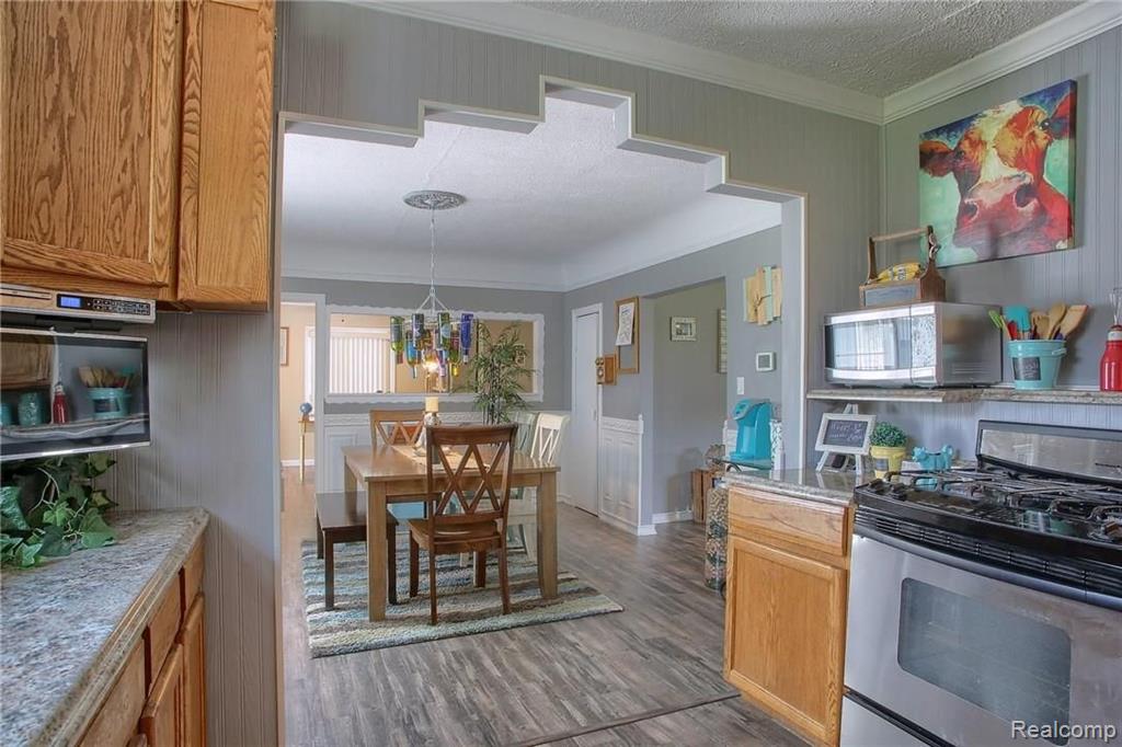 32560 Sutton Road Chesterfield, MI 48047 - Photo 8 of 35