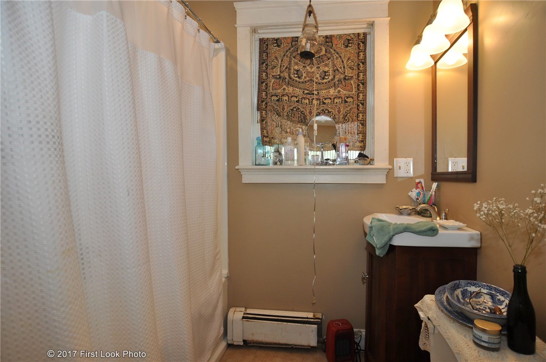 42 Bay State Road Rehoboth, MA 02769 - Photo 8 of 40 Gallery Image 8