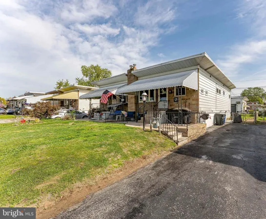 $270,000 | 218 Hoffman Road, Ridley Park, PA 19078