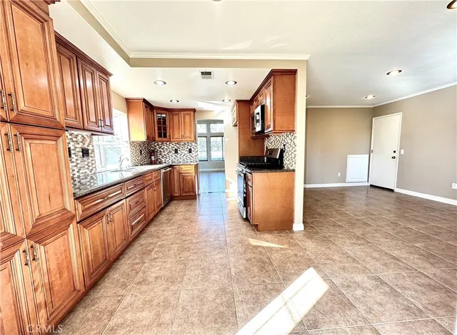 $4,400 | 16208 Peppertree Lane, La Mirada, CA 90638