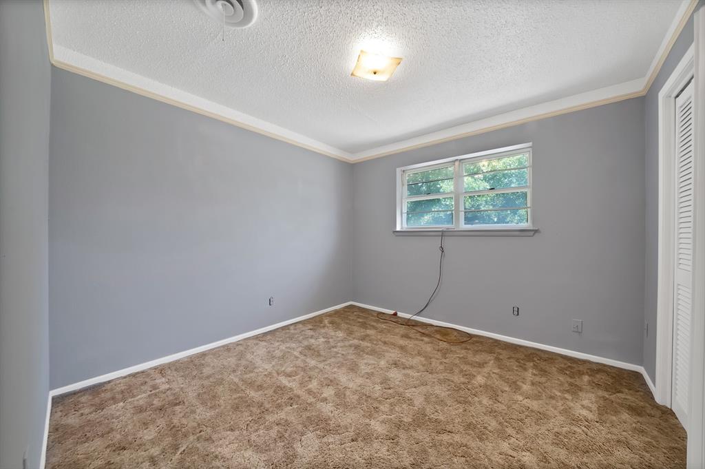 305 West Bethesda Road Burleson, TX 76028 - Photo 10 of 26