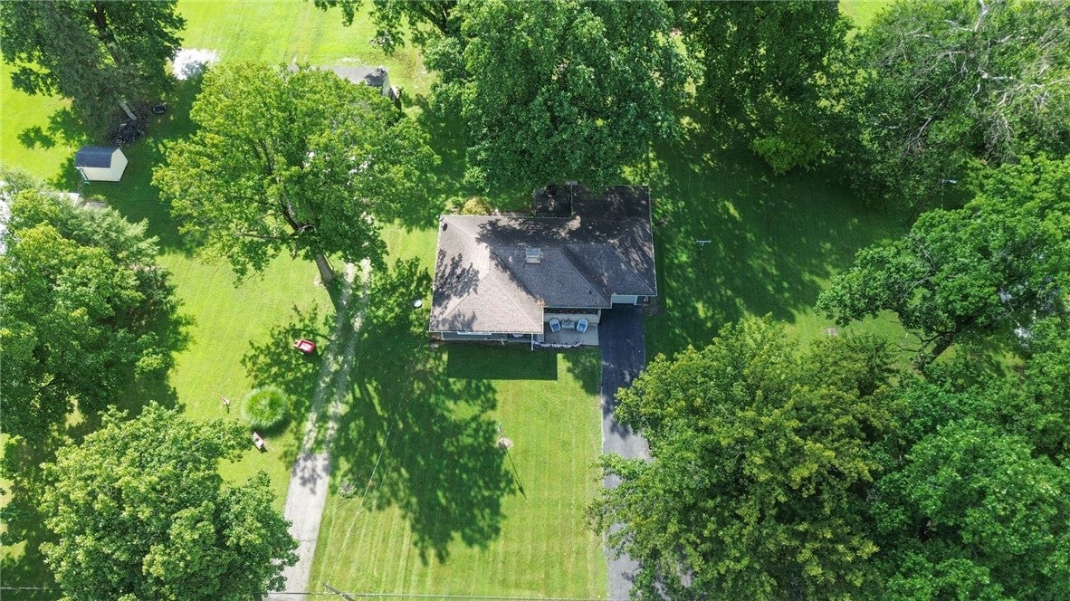 224 Brewer Road Danville, IL 61834 - Photo 37 of 41 Gallery Image 37