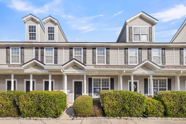 $252,500 | 704 Hemingway Circle, Summerville, SC 29483