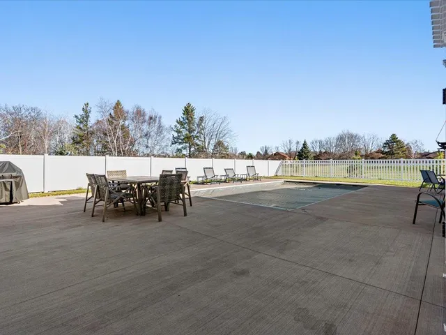 $929,900 | 7986 Whitebirch Drive, Breezy Point, MN 56472