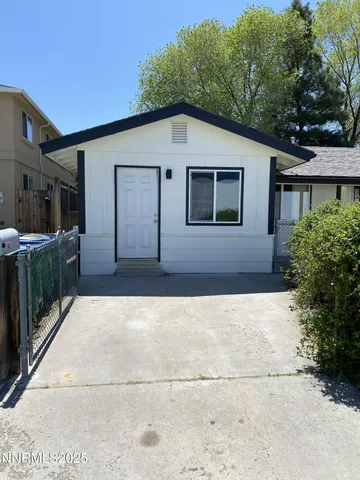 $699,000 | 465 Industrial Park Drive, Carson City, NV 89701