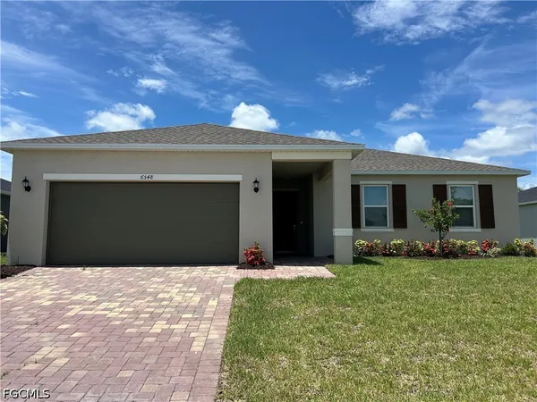 $2,900 | 6548 Estero Bay Drive, Fort Myers, FL 33908