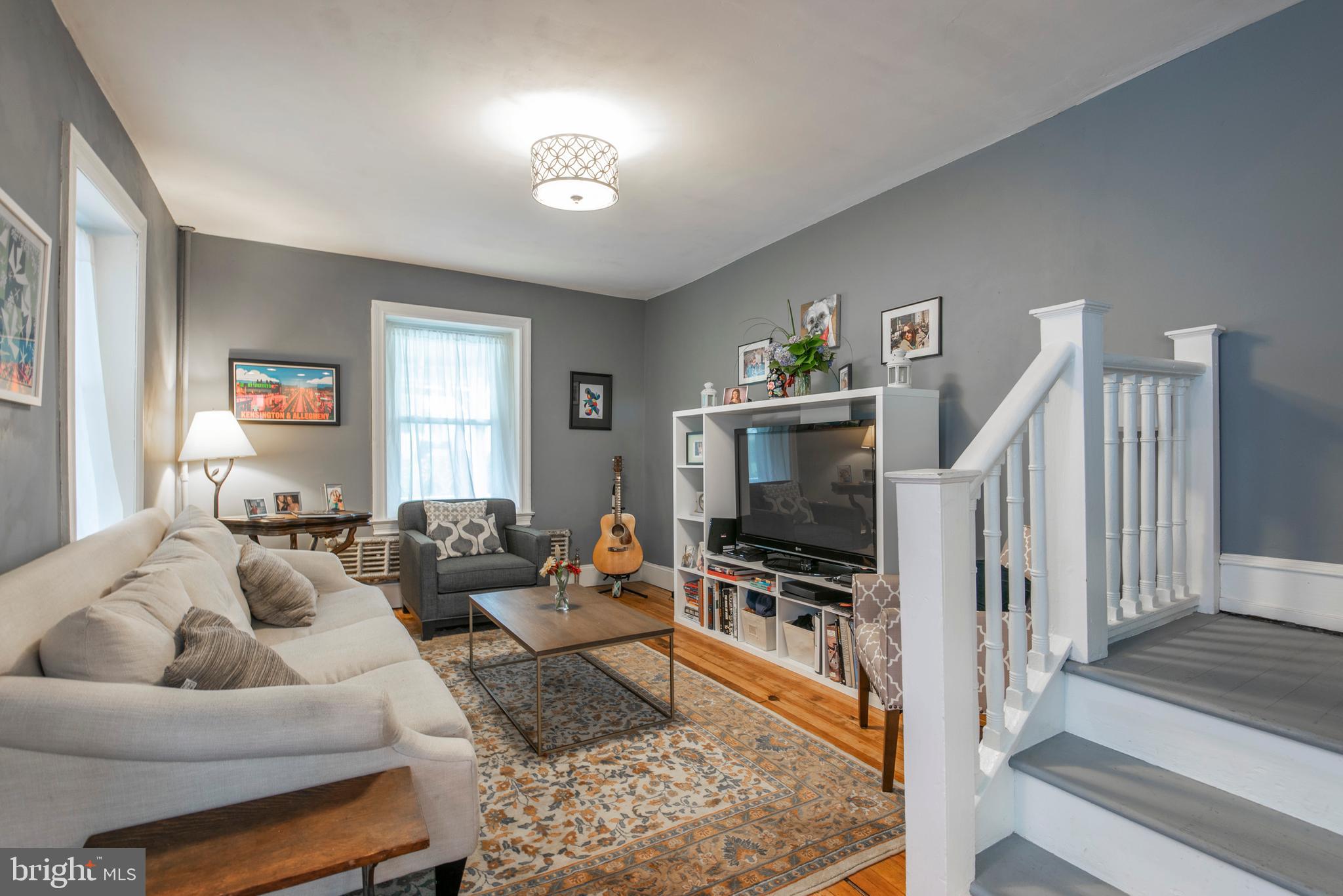 106 Merion Avenue Narberth, PA 19072 - Photo 3 of 34 Bright living room