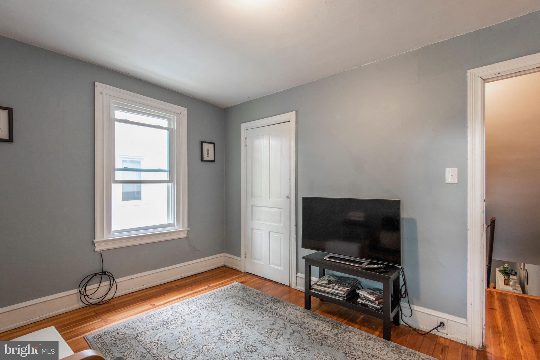 106 Merion Avenue Narberth, PA 19072 - Photo 22 of 34 3rd bedroom on 2nd floor used as a den/study
