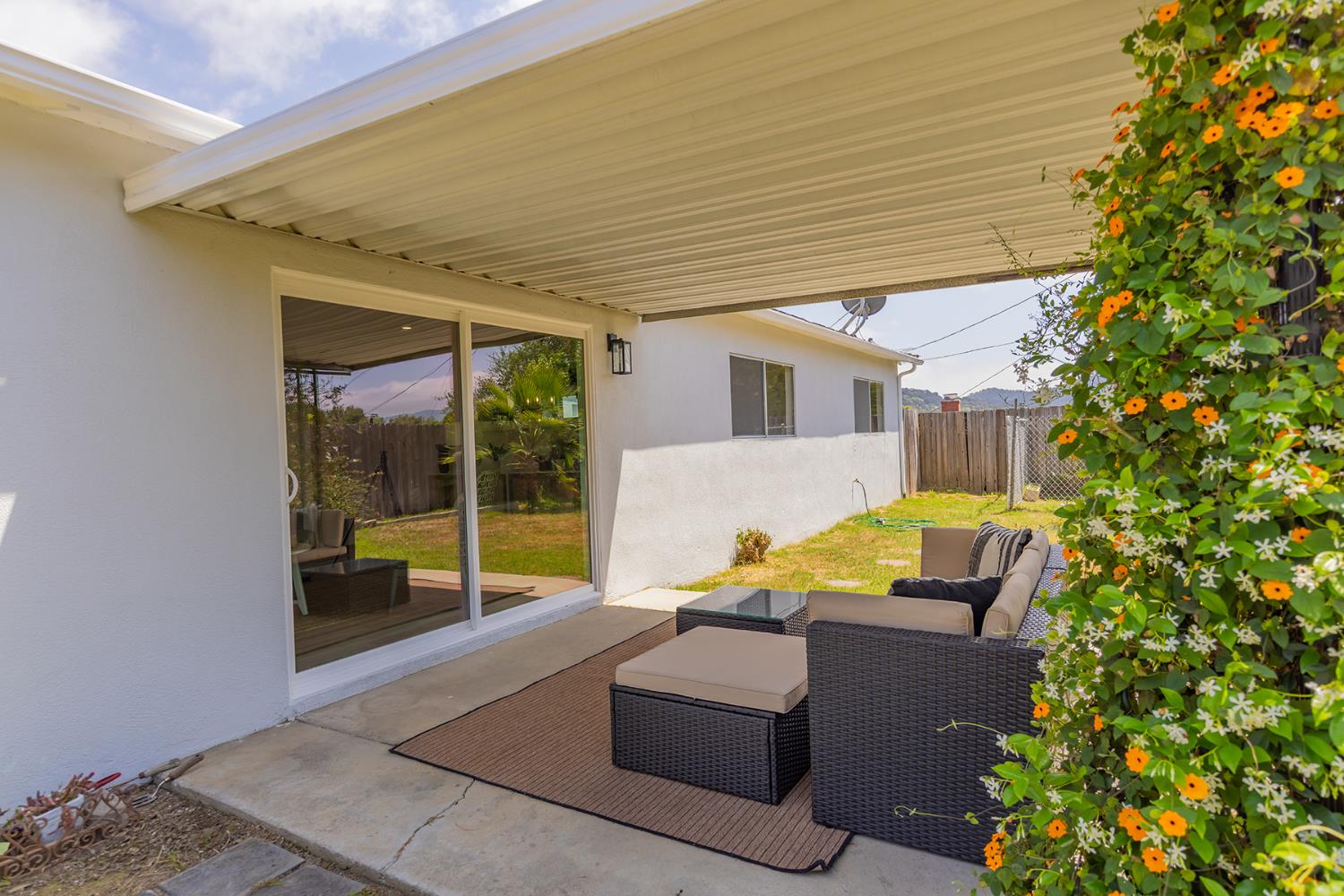 75 Maxine Avenue Oak View, CA 93022 - Photo 25 of 33