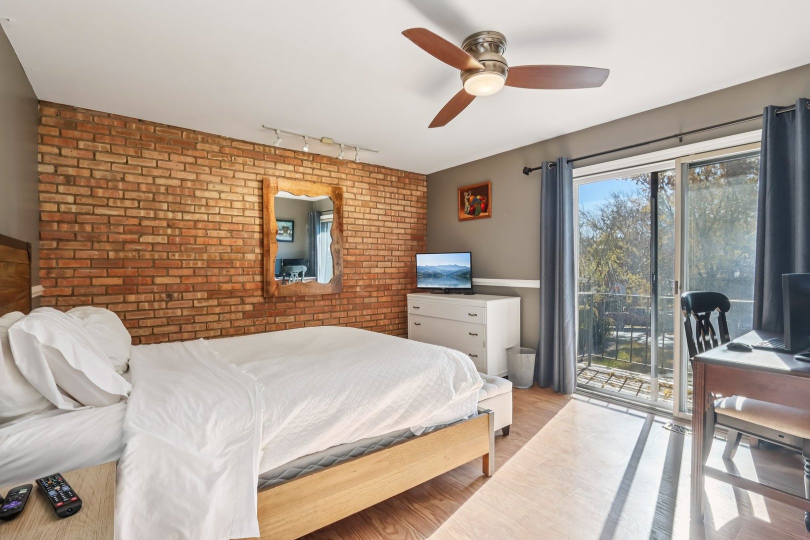 75 Mineola Road, Unit 75 Fox Lake, IL 60020 - Photo 16 of 35