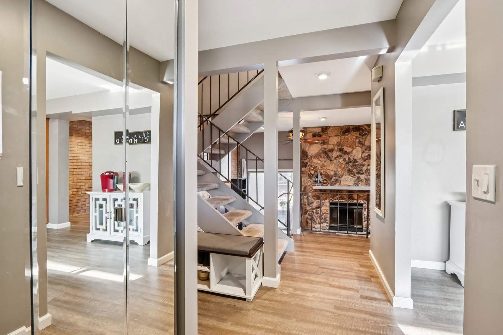 75 Mineola Road, Unit 75 Fox Lake, IL 60020 - Photo 3 of 35