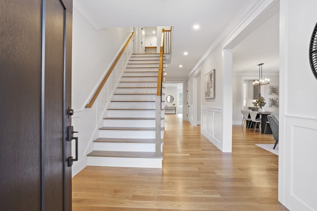 6 Parker Road Bedford, MA 01730 - Photo 3 of 35