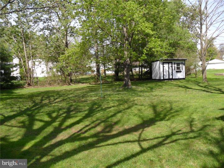 2722 Line Lexington Road Hatfield, PA 19440 - Photo 6 of 20 Back Yard