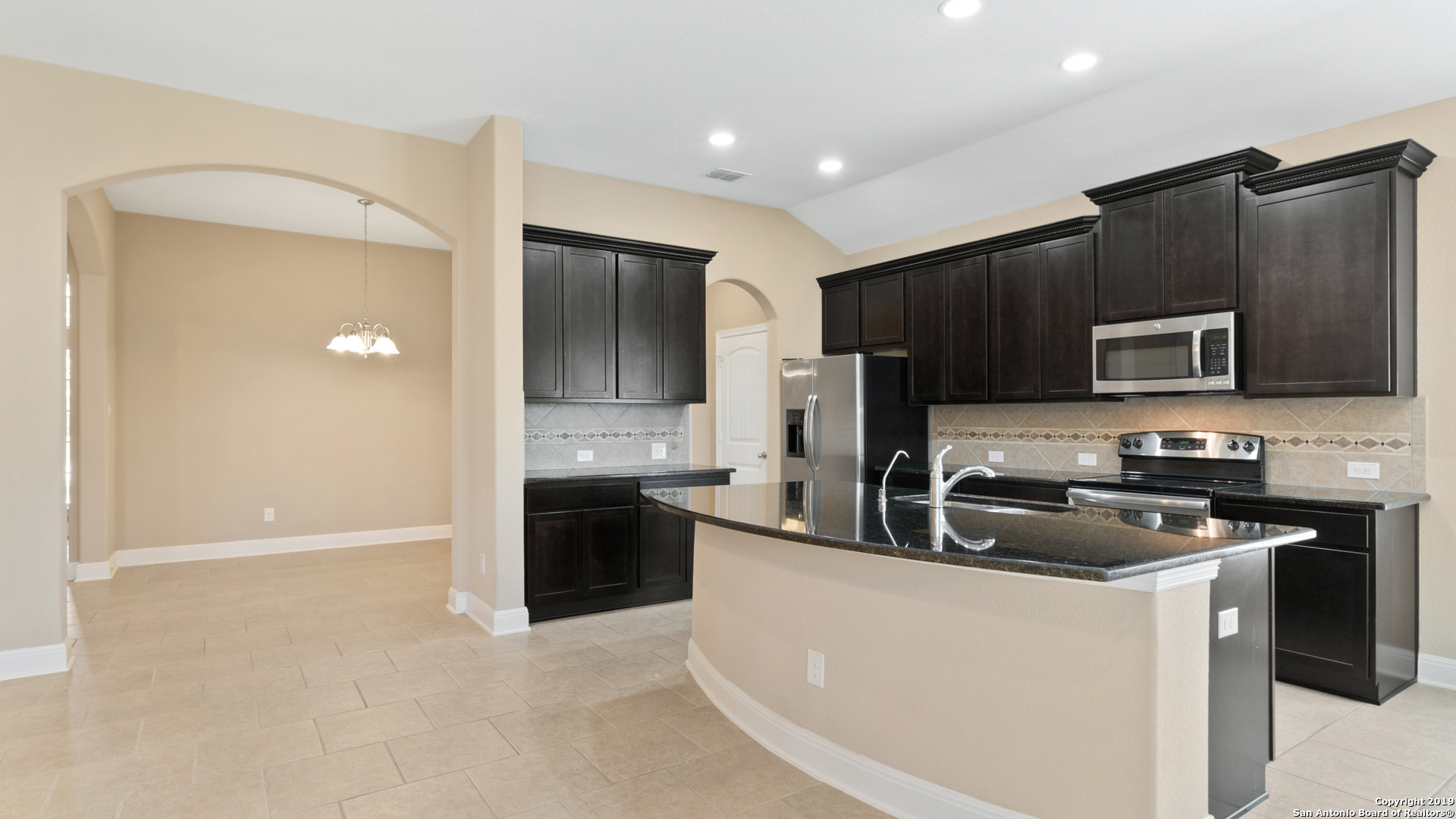 420 Trotti Cove Cibolo, TX 78108 - Photo 9 of 25