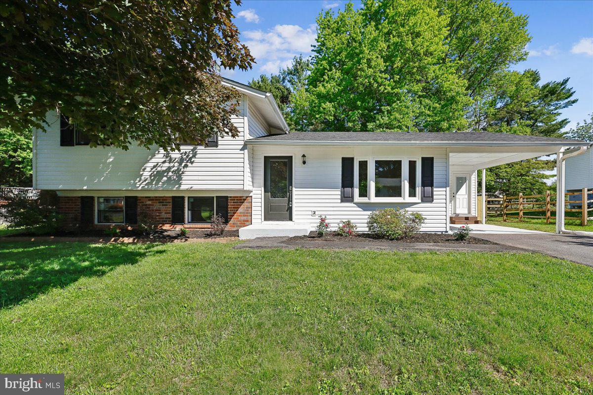 24321 Log House Road Gaithersburg, MD 20882 - Photo 1 of 36 Welcome to 24321 Log House RD., Gaithersburg, MD,