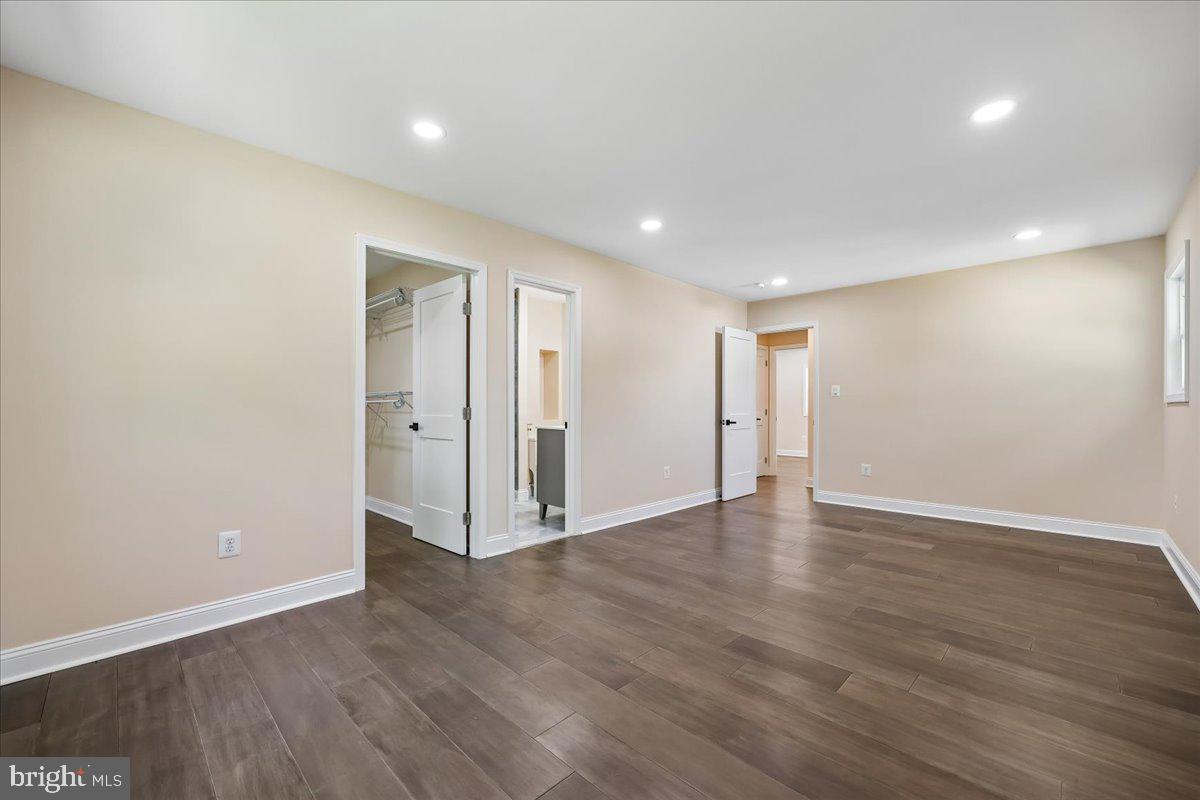 24321 Log House Road Gaithersburg, MD 20882 - Photo 24 of 36 Master Bedroom