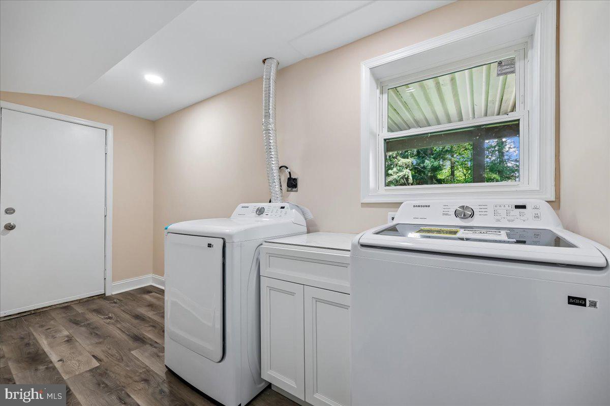 24321 Log House Road Gaithersburg, MD 20882 - Photo 36 of 36 Laundry