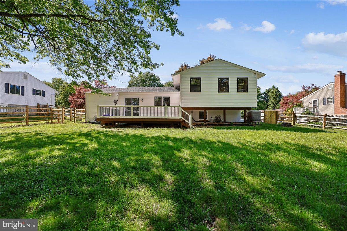 24321 Log House Road Gaithersburg, MD 20882 - Photo 5 of 36 Large Backyard