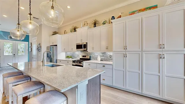 $980,000 | 5233 Wishing Arch Drive, Apollo Beach, FL 33572