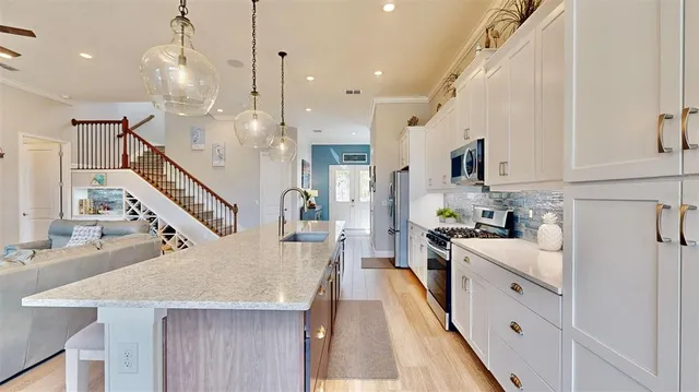 $980,000 | 5233 Wishing Arch Drive, Apollo Beach, FL 33572