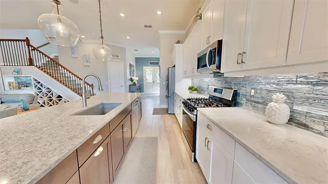 $980,000 | 5233 Wishing Arch Drive, Apollo Beach, FL 33572