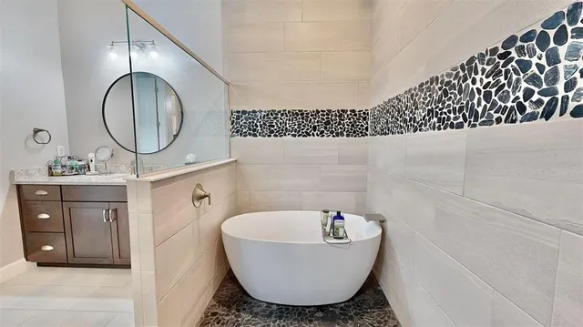 $980,000 | 5233 Wishing Arch Drive, Apollo Beach, FL 33572