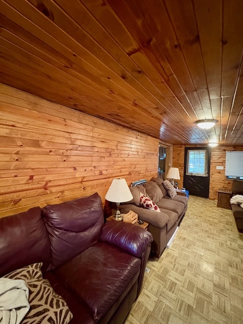 15-69 Woodhaven Sublette, IL 61367 - Photo 11 of 21 a living room with furniture