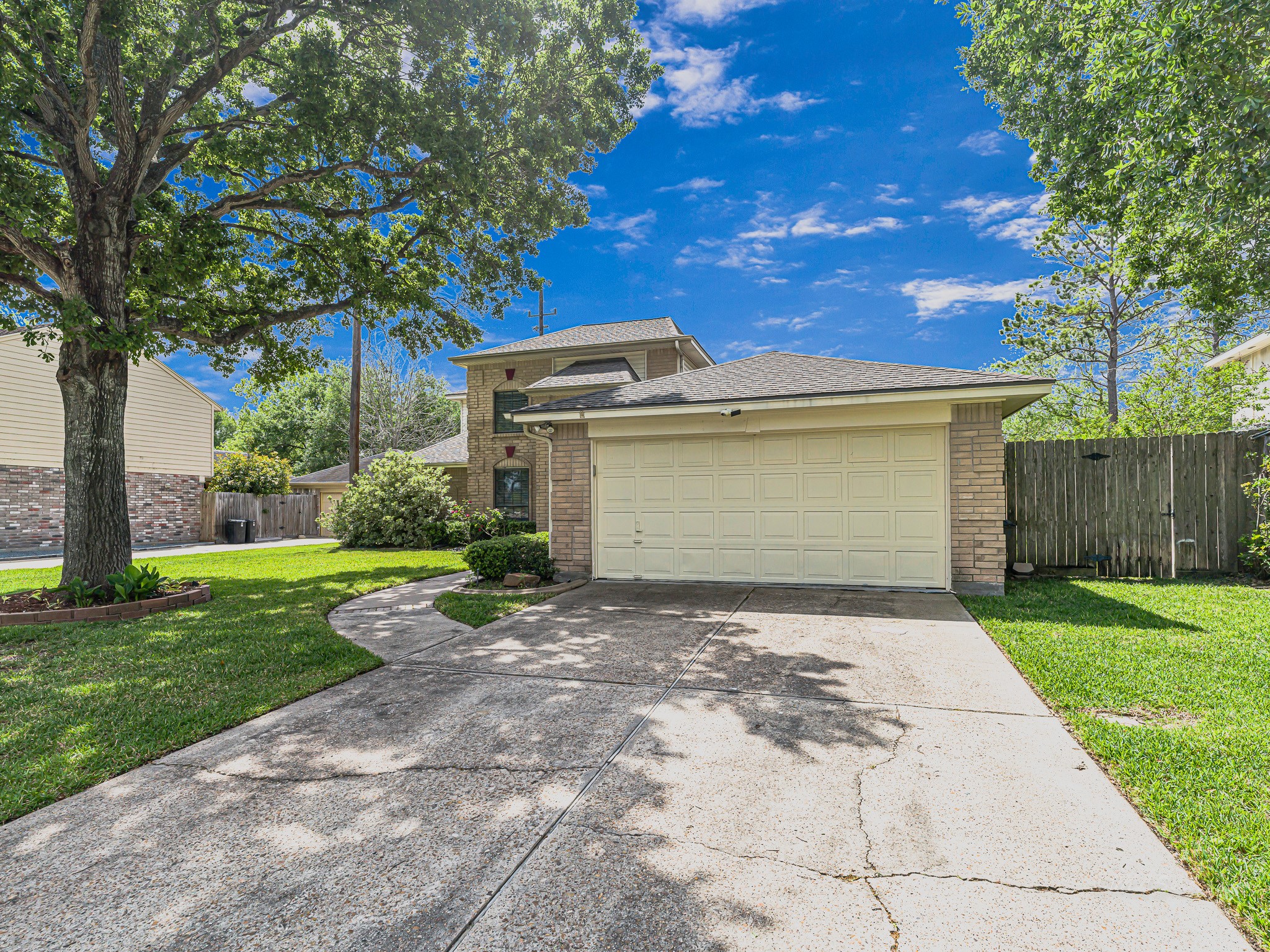 10407 Linecamp Drive Houston, TX 77064 - Photo 3 of 34