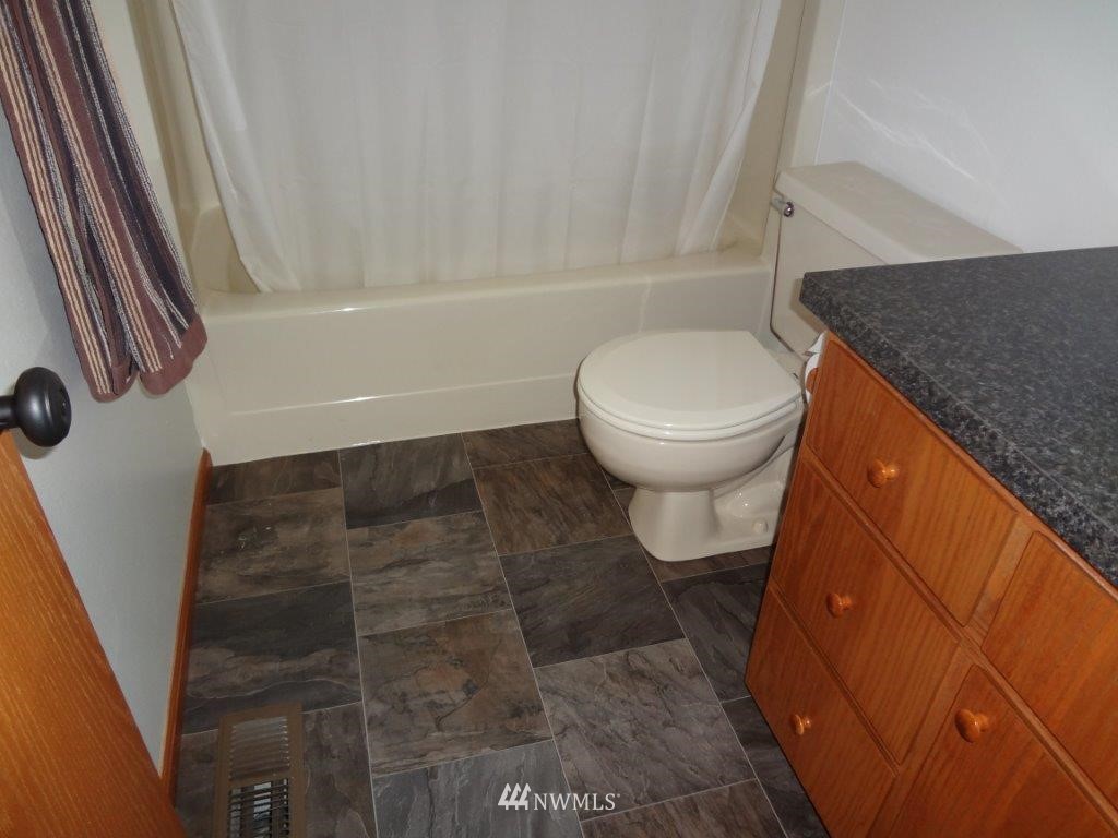 1124 Ridgeway Drive Lynden, WA 98264 - Photo 15 of 18 Gallery Image 15