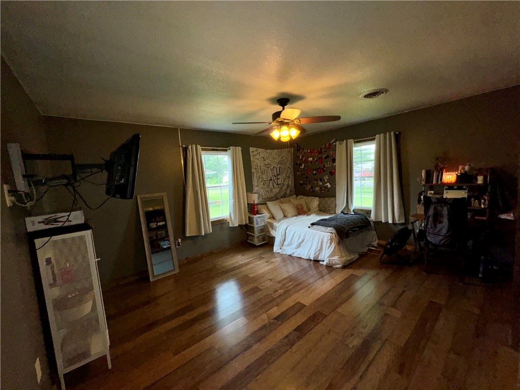 202 West 3rd Street Assumption, IL 62510 - Photo 21 of 32