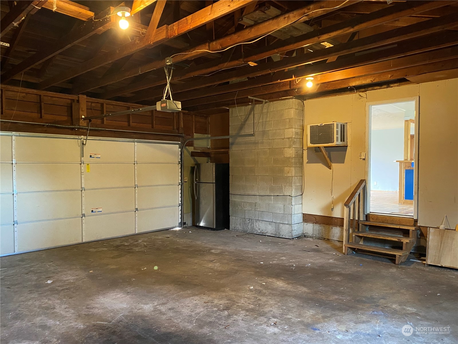 4008 North Marguerite Road Spokane, WA 99212 - Photo 32 of 40 a view of garage