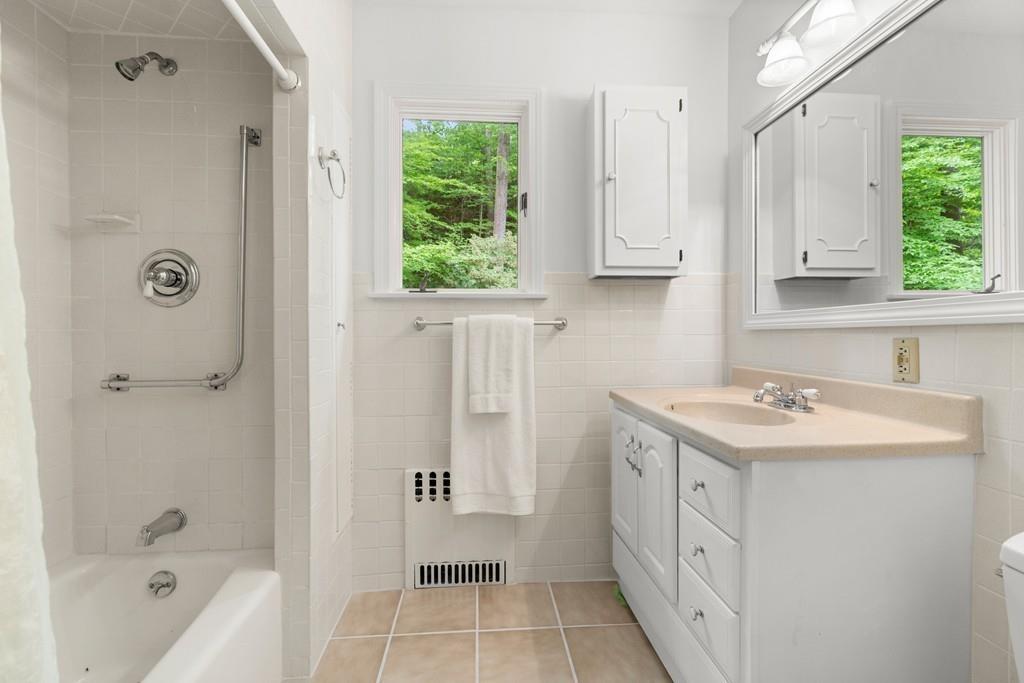 100 Berkshire Road Newton, MA 02460 - Photo 24 of 42 Gallery Image 24