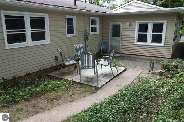 6461 Center Road Traverse City, MI 49686 - Photo 17 of 58 1837763-16.jpg