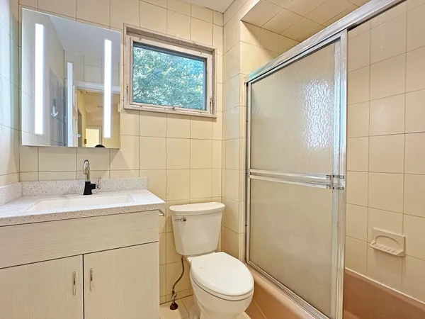 $4,200 | 47 Eddy Street, Newton, MA 02465