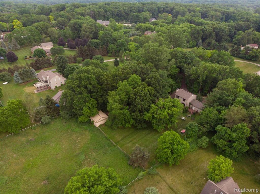 8164 Rattalee Lake Road Clarkston, MI 48348 - Photo 94 of 96