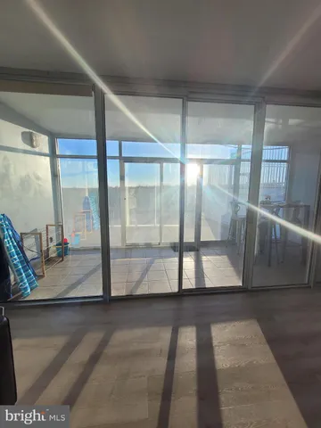 a view of en suite bathroom with a glass door