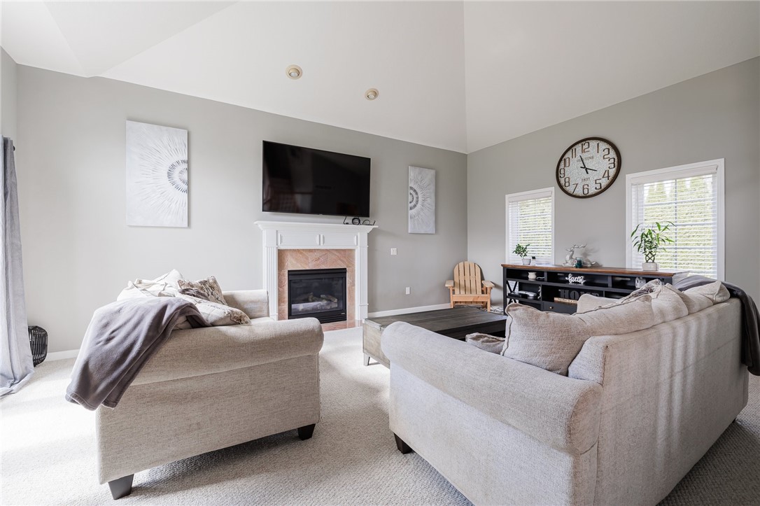 899 Lothario Circle Webster, NY 14580 - Photo 8 of 36